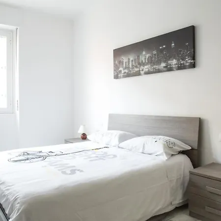 Mi Suzzani Apartamento Milão Exterior foto